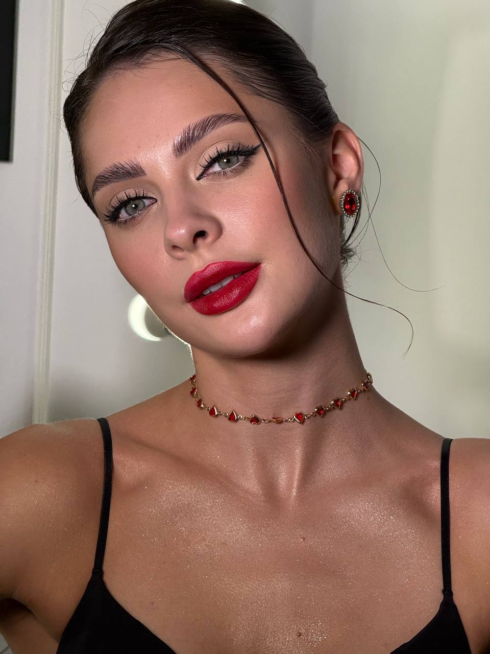 Makijaż dzienny, wieczorowy i ślubny – zdjęcie 1