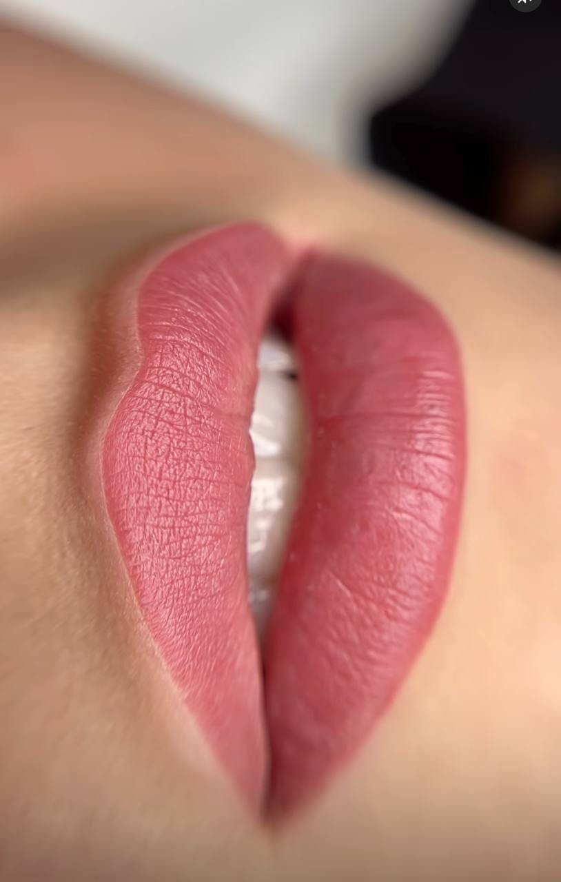 Makijaż permanentny ust – zdjęcie 2