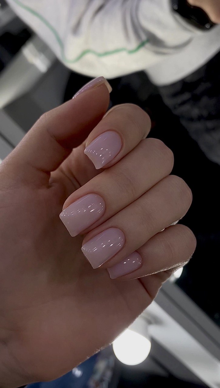 Manicure żelowy – zdjęcie 8
