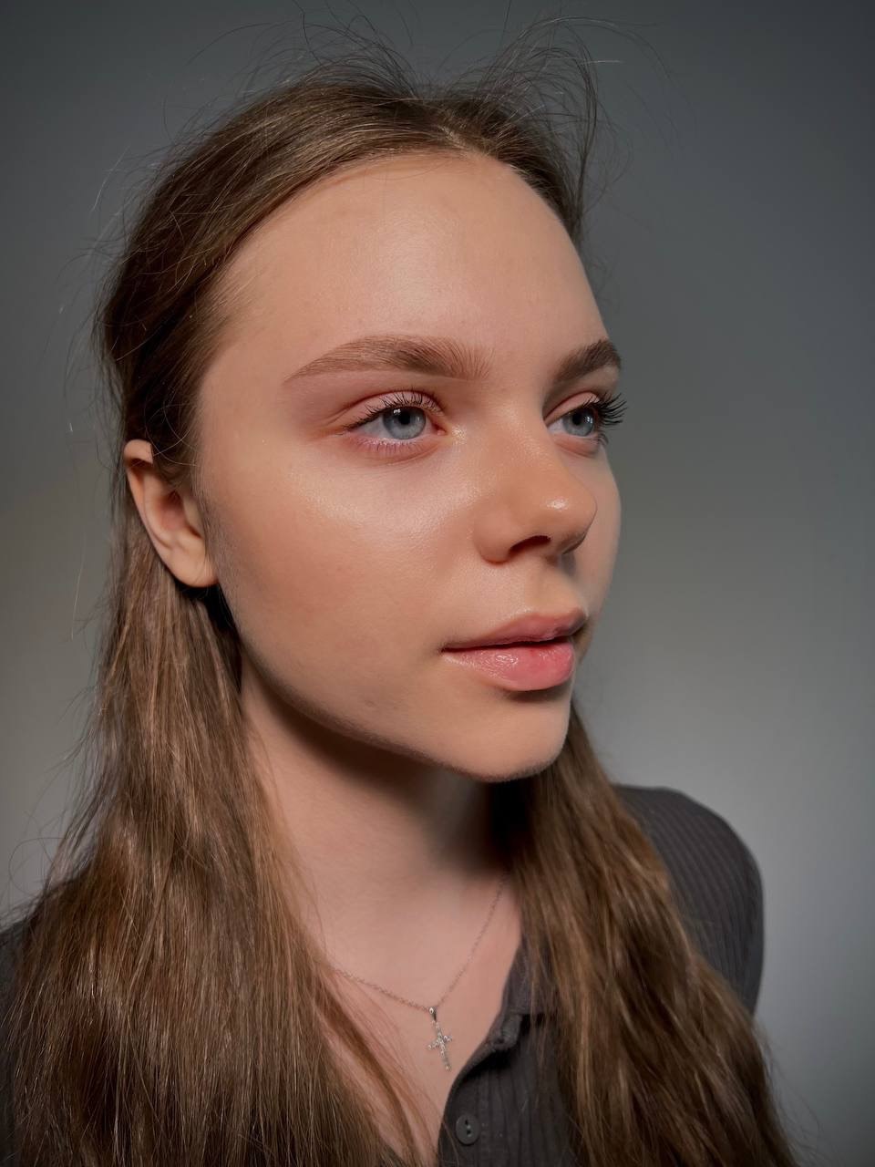 Stylizacja brwi, rzęs i laminacja – zdjęcie 2