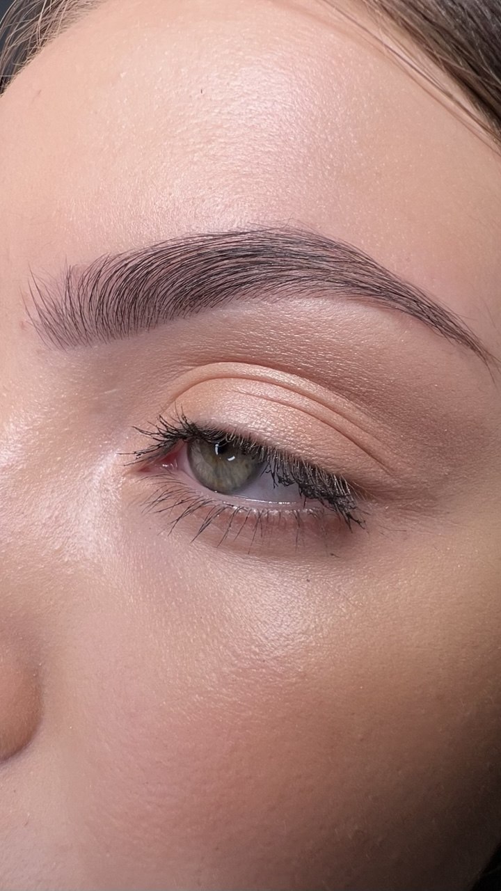 Stylizacja brwi, rzęs i laminacja – zdjęcie 6